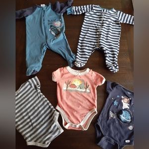 Gerber 0-3 Months Baby Boy Sleepers and Onesies
